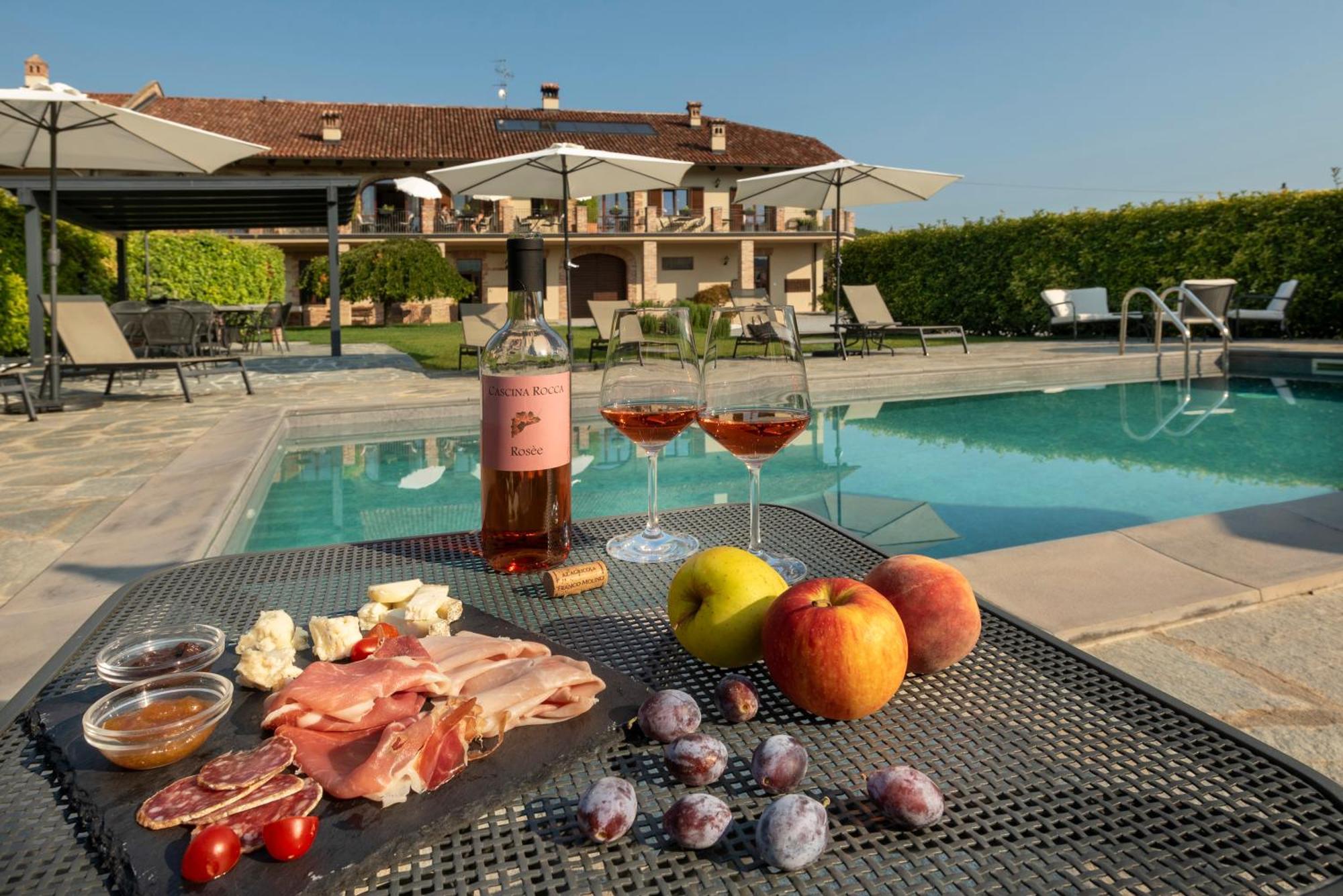 Cascina Rocca Agriturismo B&B La Morra Εξωτερικό φωτογραφία