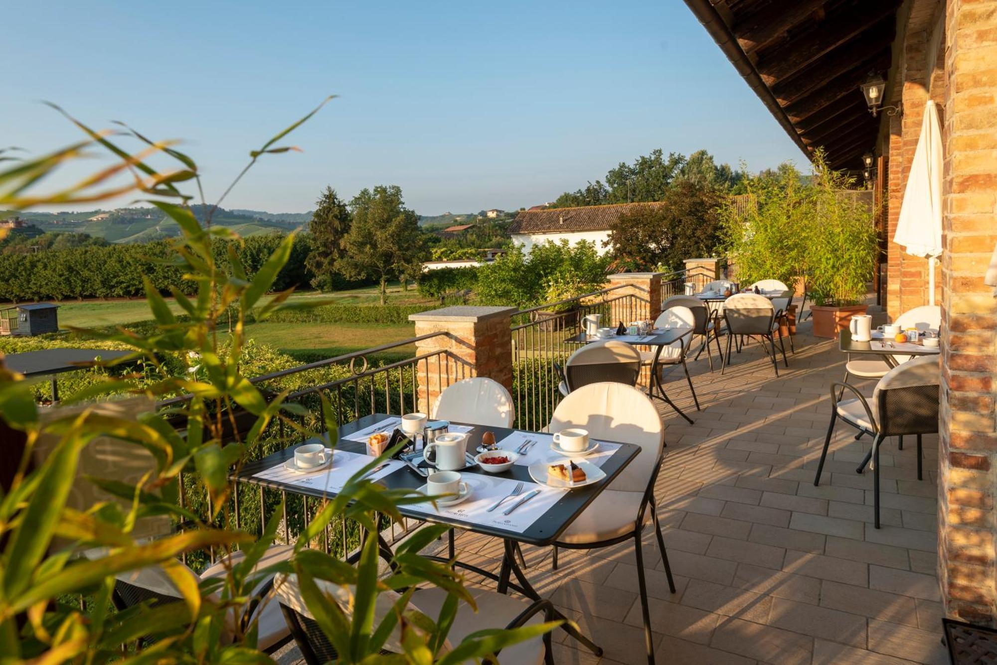 Cascina Rocca Agriturismo B&B La Morra Εξωτερικό φωτογραφία
